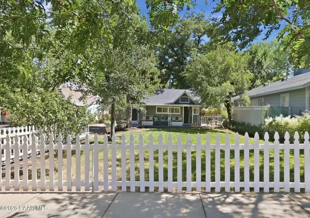 Photo 2 of Sale Pending at 321 N Virginia St, Prescott, AZ 86301 | MLS# 1085106 | Listing updated on 2026-09-28