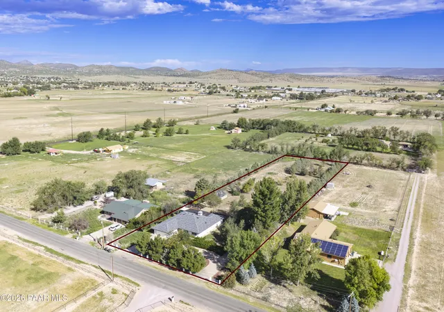 Photo 2 of Single family home for sale at 860 N Road 4, Chino Valley, AZ 86323 | MLS# 1084938 | Listing updated on 2026-09-17