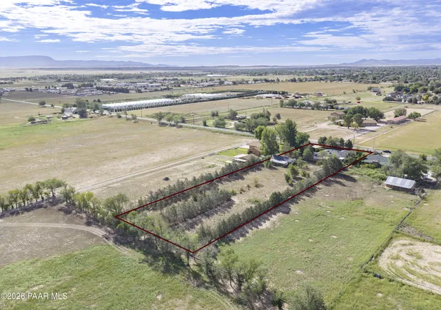 Photo 3 of Single family home for sale at 860 N Road 4, Chino Valley, AZ 86323 | MLS# 1084938 | Listing updated on 2026-09-17