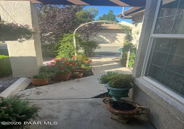 Photo 3 of Townhouse for sale at 947 N Rolling Green Rd, Dewey, AZ 86327 | MLS# 1084999 | Listing updated on 2026-09-16