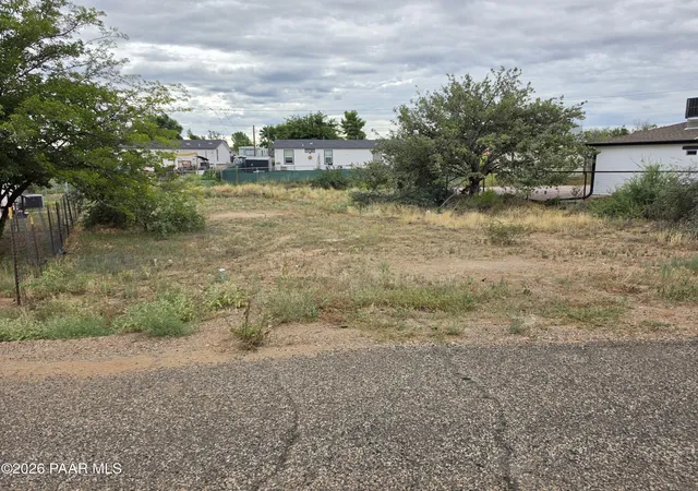 Land for sale at 20833 E Antelope Rd, Mayer, AZ 86333 | MLS# 1084984