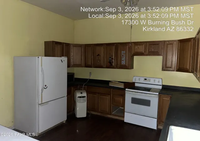 Photo 3 of Single family home for sale at 17300 W Burning Bush Dr, Kirkland, AZ 86332 | MLS# 1085065 | Listing updated on 2026-09-17