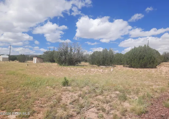 Photo 4 of Land for sale at 53925 N Cedar Dr, Seligman, AZ 86337 | MLS# 1085097 | Listing updated on 2026-09-17