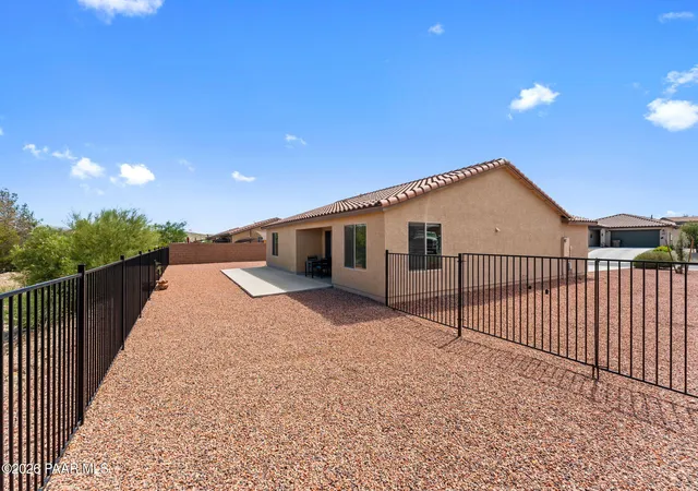 Photo 4 of Single family home for sale at 18 W Monte Cristo Dr, Wickenburg, AZ 85390 | MLS# 1085129 | Listing updated on 2026-10-07