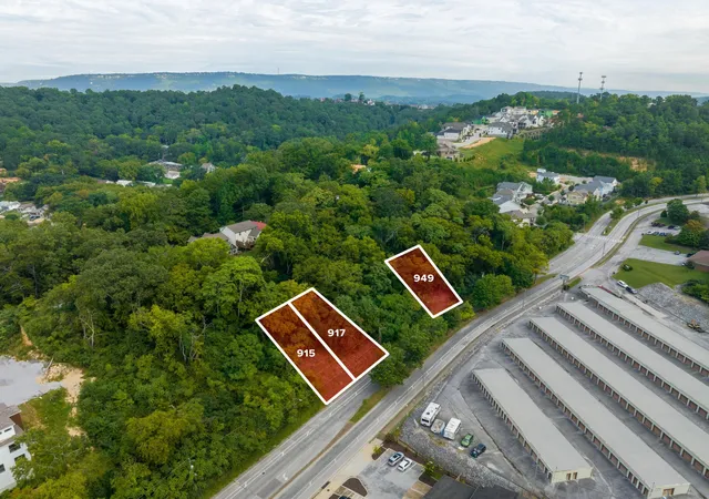 Photo 3 of Land for sale at 949 Dallas Road, Chattanooga, TN 37405 | MLS# 2434215 | Listing updated on 2026-09-11