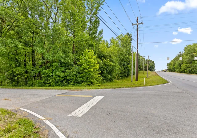 Photo 3 of Land for sale at 0 Warren East Road, La Fayette, GA 30728 | MLS# 2681365 | Listing updated on 2026-09-11