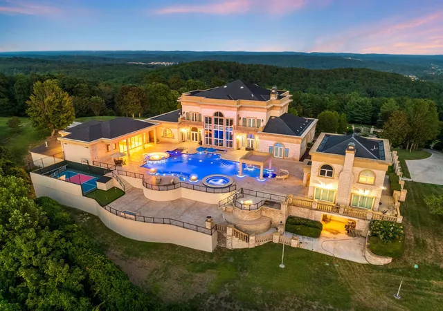 Photo 1 of Mansion for sale at 2363 Heavenly View, Ooltewah, TN 37363 | MLS# 3540494 | Listing updated on 2026-09-11