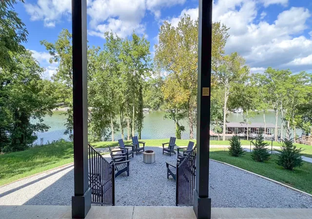 Photo 3 of Single family home for sale at 318 N Porter St, Winchester, TN 37398 | MLS# 3230557 | Listing updated on 2026-09-14