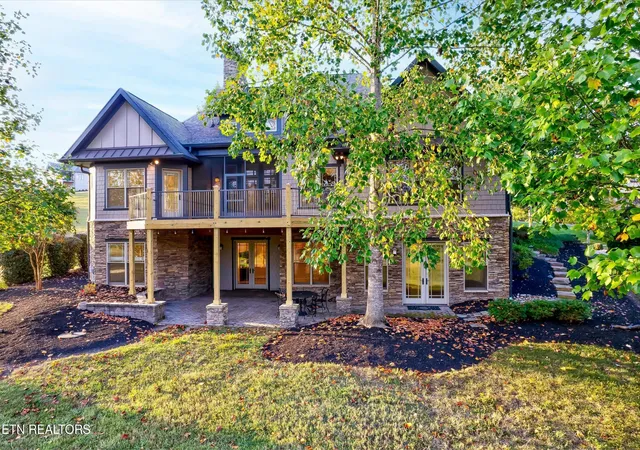 Photo 3 of Single family home for sale at 494 Chestnut Ln, Loudon, TN 37774 | MLS# 2959053 | Listing updated on 2026-10-20