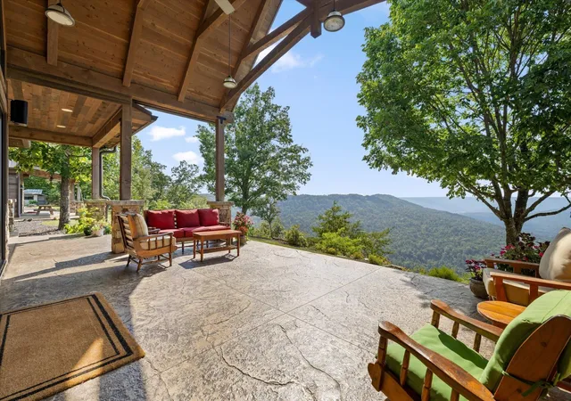 Photo 4 of Single family home for sale at 6835 Jasper Highlands Blvd, Jasper, TN 37347 | MLS# 3333718 | Listing updated on 2026-09-11