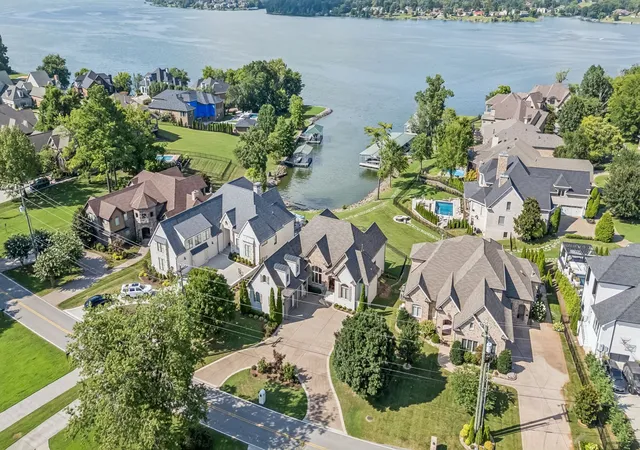 Photo 1 of Mansion for sale at 3033 Lakeshore Dr, Old Hickory, TN 37138 | MLS# 2944354 | Listing updated on 2026-09-11