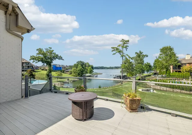 Photo 4 of Single family home for sale at 3033 Lakeshore Dr, Old Hickory, TN 37138 | MLS# 2944354 | Listing updated on 2026-09-11
