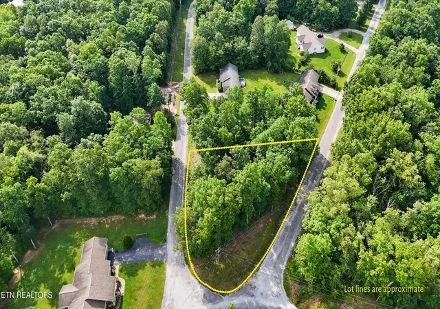 Photo 1 of Land for sale at 600 Aqum Circle, Crossville, TN 38572 | MLS# 2980573 | Listing updated on 2026-09-11