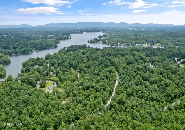 Photo 4 of Land for sale at 23132315 White Horse Dr, Crossville, TN 38572 | MLS# 2980584 | Listing updated on 2026-09-11