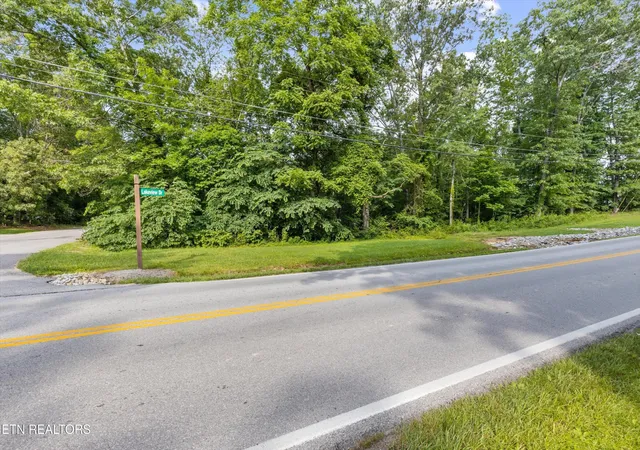 Photo 3 of Land for sale at 120 Lakeview Dr, Crossville, TN 38558 | MLS# 2980572 | Listing updated on 2026-09-11