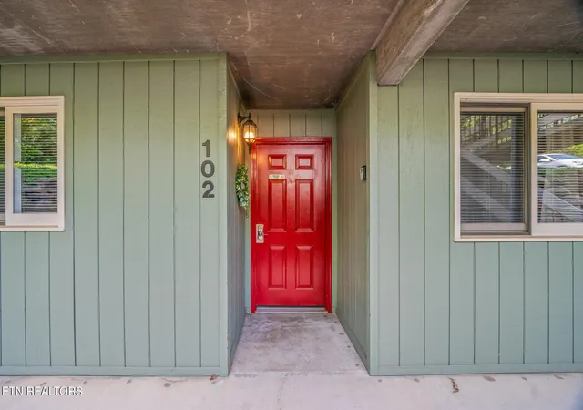 Photo 3 of Condo for sale at 526 Briarcliff Way #102, Pigeon Forge, TN 37863 | MLS# 3278446 | Listing updated on 2026-09-11