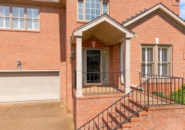 Photo 2 of Single family home for sale at 67 Wyn Oak, Nashville, TN 37205 | MLS# 3531019 | Listing updated on 2026-09-15
