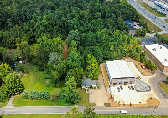 Photo 3 of Land for sale at 0 Rossview Rd, Clarksville, TN 37043 | MLS# 2980895 | Listing updated on 2026-09-15