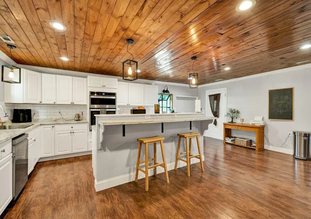 Photo 1 of Single family home for sale at 281 Holden Road, Dayton, TN 37321 | MLS# 3208460 | Listing updated on 2026-10-06