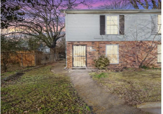Photo 2 of Single family home for sale at 1708b Cass St, Nashville, TN 37208 | MLS# 2999999 | Listing updated on 2026-09-11