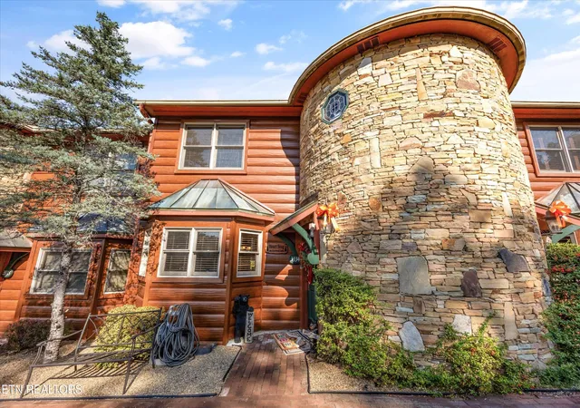 Photo 1 of Condo for sale at 2044 Hickory Ridge Way #3334, Sevierville, TN 37862 | MLS# 3173677 | Listing updated on 2026-09-11