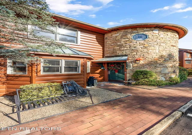 Listing Photo 4 - Condo for sale in building located at 2044 Hickory Ridge Wy, Sevierville, TN 37862 - Unit #3334