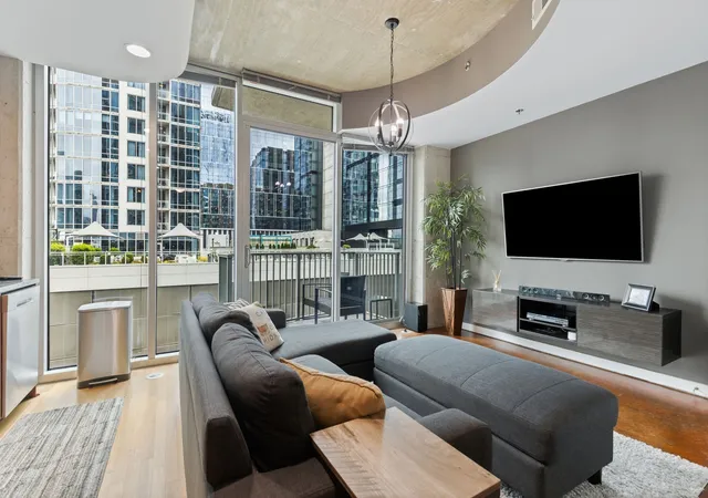 Photo 3 of Condo for sale at 301 Demonbreun St #908, Nashville, TN 37201 | MLS# 3007290 | Listing updated on 2026-09-13