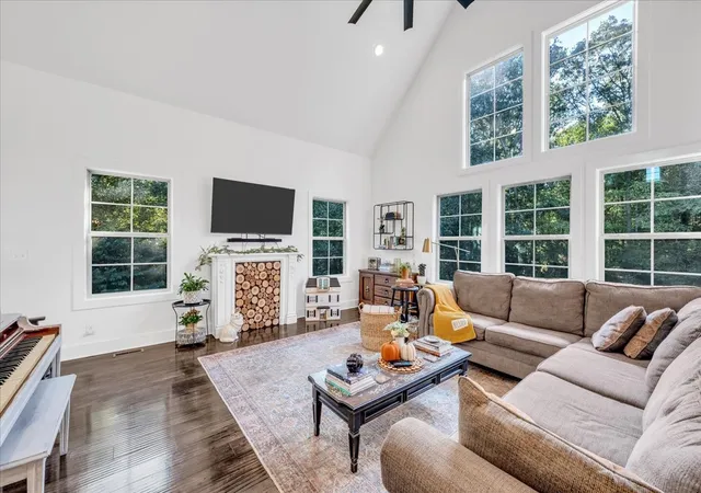 Photo 4 of Single family home for sale at 170 Briarwood Ln, Smithville, TN 37166 | MLS# 3009088 | Listing updated on 2026-09-12