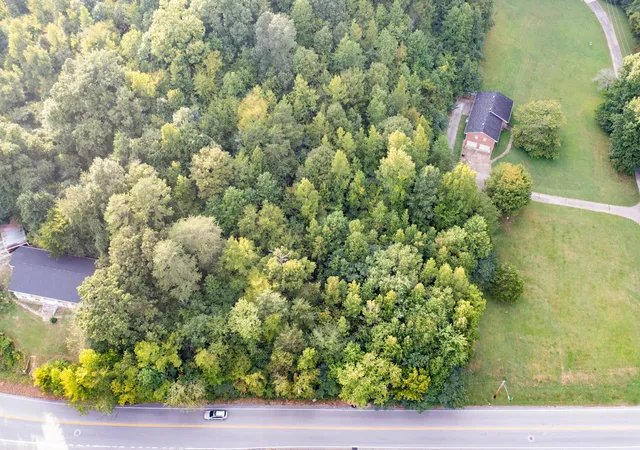 Photo 2 of Land for sale at 1161 Mountain Crk Rd, Chattanooga, TN 37405 | MLS# 3014885 | Listing updated on 2026-09-11