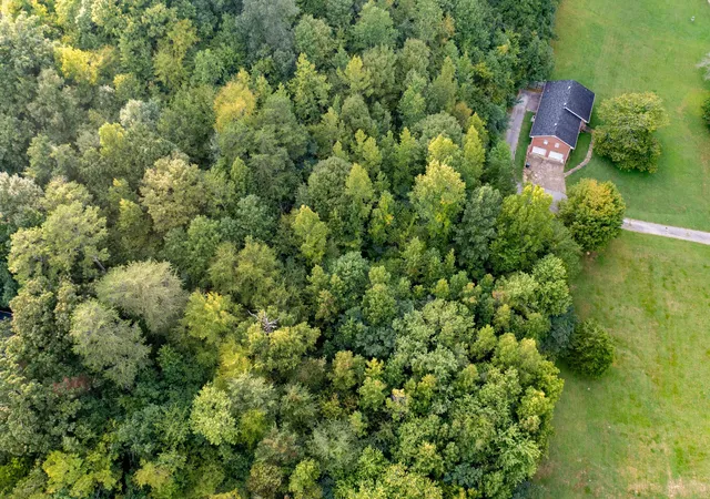 Photo 3 of Land for sale at 1161 Mountain Crk Rd, Chattanooga, TN 37405 | MLS# 3014885 | Listing updated on 2026-09-11