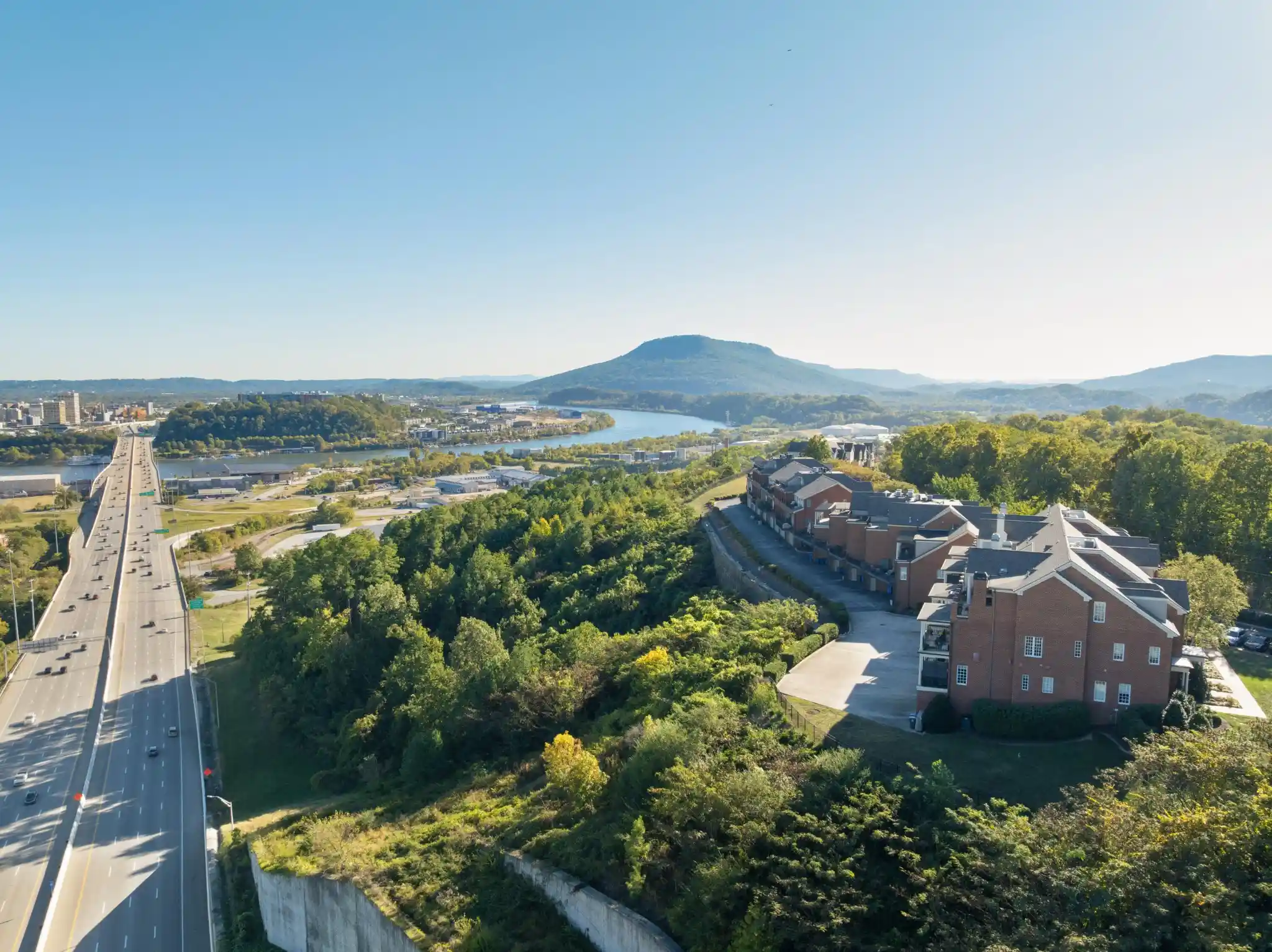 Listing Photo 80 - Condo for sale in 554 Whitehall Rd located at 554 Whitehall Rd, Chattanooga, TN 37405 - Unit #124