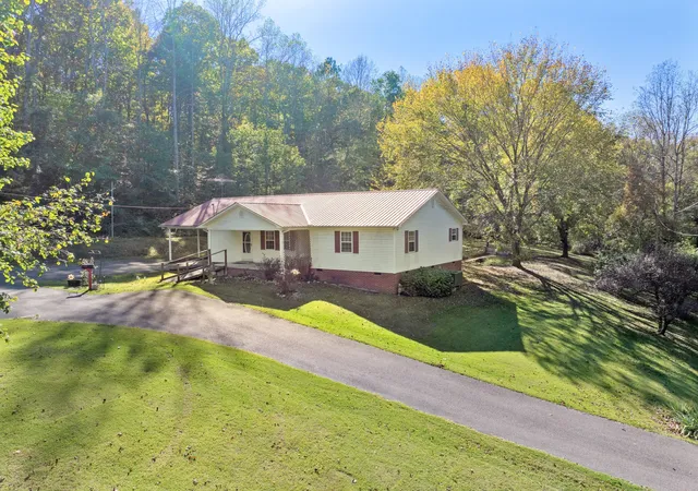 Photo 1 of Single family home for sale at 616 Old Sh 69, Sugar Tree, TN 38380 | MLS# 3032622 | Listing updated on 2026-09-30