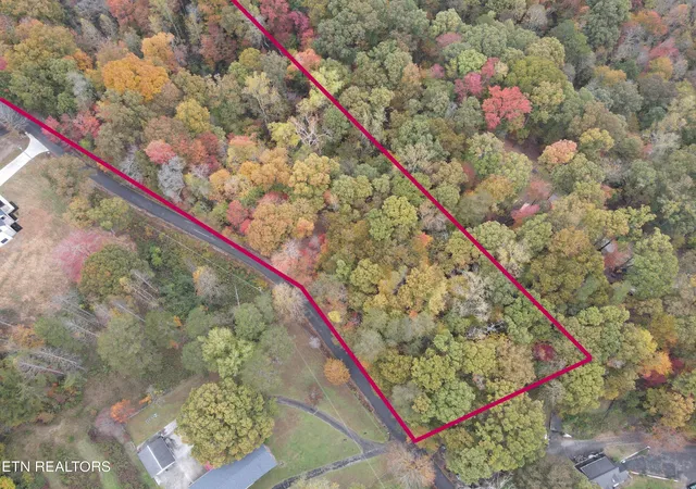 Photo 3 of Land for sale at 122 Pleasant View Loop Rd, Clinton, TN 37716 | MLS# 3336114 | Listing updated on 2026-09-11