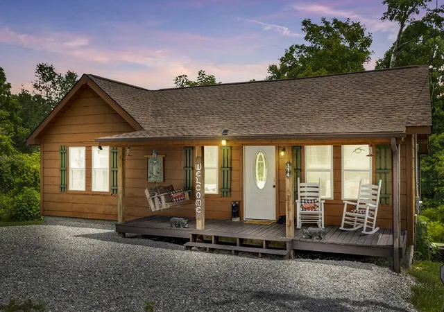 Photo 1 of Single family home for sale at 114 Ashley Rd, Jamestown, TN 38556 | MLS# 3042562 | Listing updated on 2026-09-12