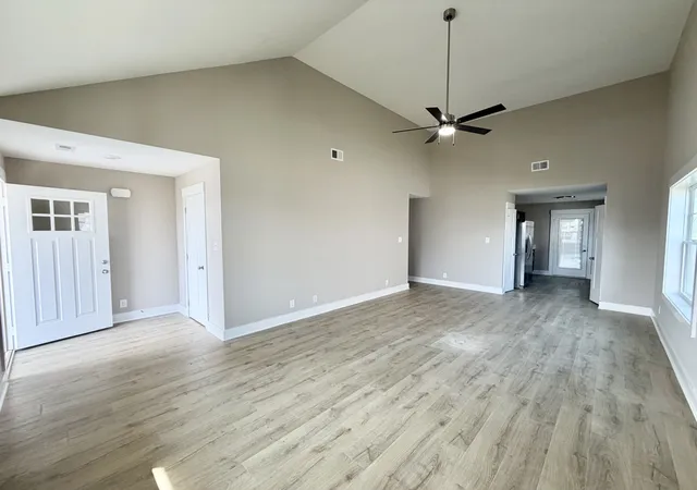 Photo 4 of Single family home for sale at 18 Echo Ridge, Oak Grove, KY 42262 | MLS# 3048008 | Listing updated on 2026-09-12