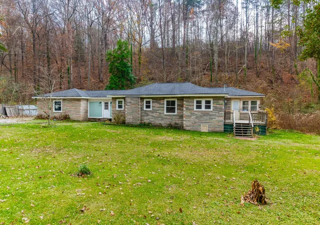 Photo 1 of Single family home for sale at 3269 North Hwy 341, Rossville, GA 30741 | MLS# 3049927 | Listing updated on 2026-09-11