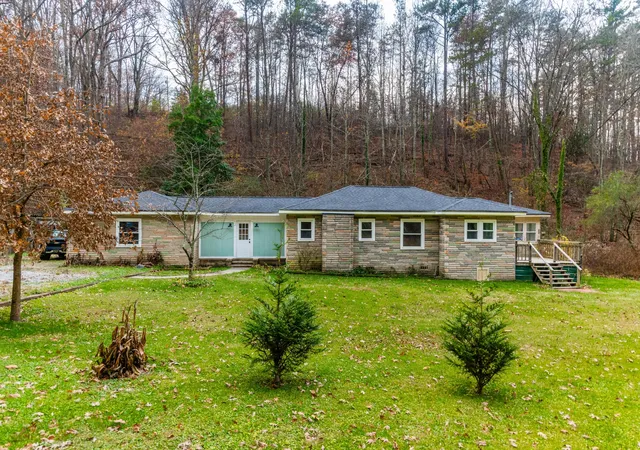 Photo 2 of Single family home for sale at 3269 North Hwy 341, Rossville, GA 30741 | MLS# 3049927 | Listing updated on 2026-09-11