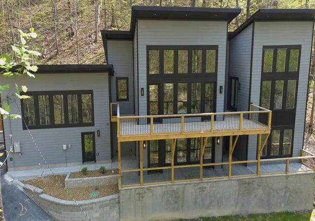 Photo 3 of Sale Pending at 190 Cove St, Goodlettsville, TN 37072 | MLS# 3067093 | Listing updated on 2026-09-15