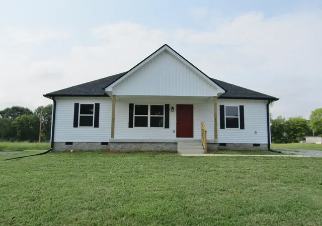 Photo 2 of Single family home for sale at 490 Crescent Factory Rd, Lawrenceburg, TN 38464 | MLS# 3059925 | Listing updated on 2026-09-15
