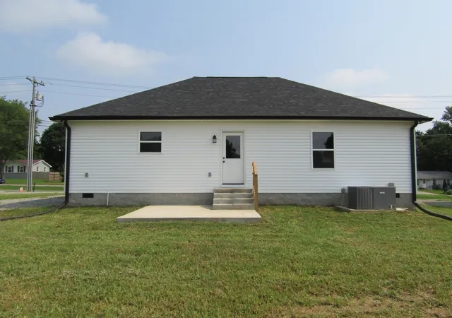 Photo 3 of Single family home for sale at 490 Crescent Factory Rd, Lawrenceburg, TN 38464 | MLS# 3059925 | Listing updated on 2026-09-15