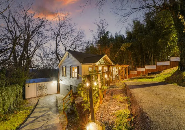 Photo 2 of Single family home for sale at 3414 Bennett Rd, Chattanooga, TN 37412 | MLS# 3059748 | Listing updated on 2026-09-11