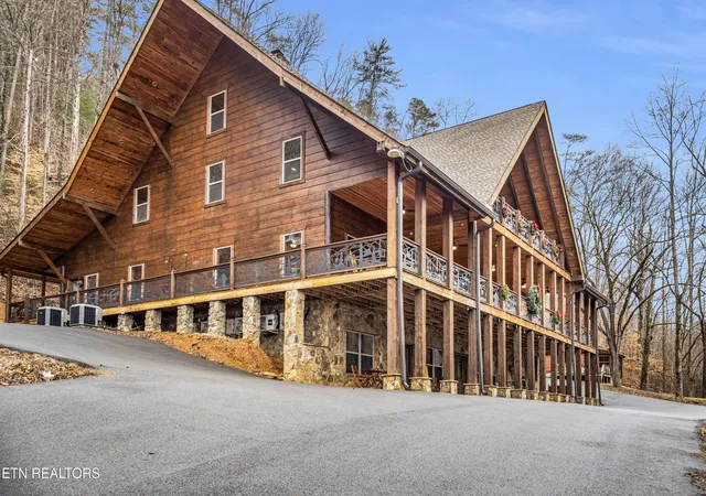 Photo 1 of Mansion for sale at 173 Rafter Rd, Tellico Plains, TN 37385 | MLS# 3061477 | Listing updated on 2026-09-21