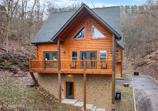 Photo 1 of Single family home for sale at 2119 Valley Crk Way, Sevierville, TN 37862 | MLS# 3061480 | Listing updated on 2026-09-11