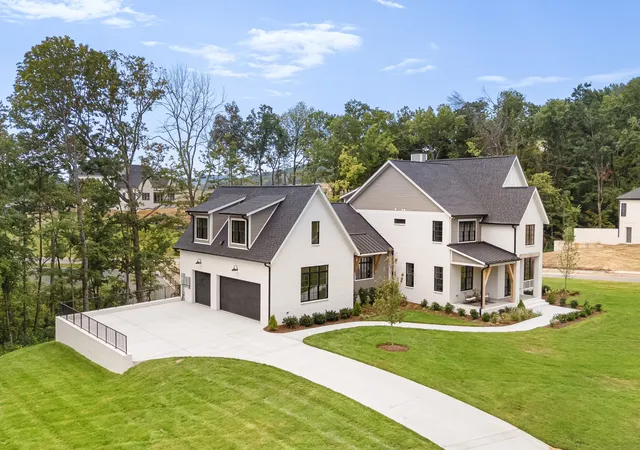 Photo 3 of Single family home for sale at 9407 Dewaal Rdg, Brentwood, TN 37027 | MLS# 3068693 | Listing updated on 2026-09-14
