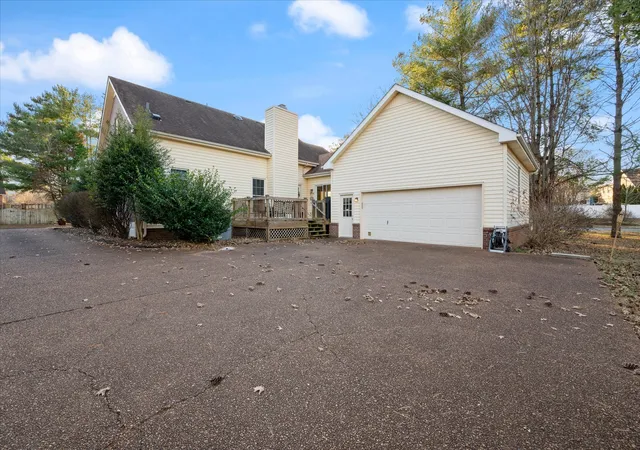 Photo 4 of Single family home for sale at 2403 Franklin Ln, Murfreesboro, TN 37130 | MLS# 3069900 | Listing updated on 2026-09-15