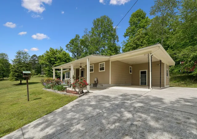 Photo 3 of Single family home for sale at 1484 Blythe Fry Rd, Dayton, TN 37321 | MLS# 3071945 | Listing updated on 2026-10-07