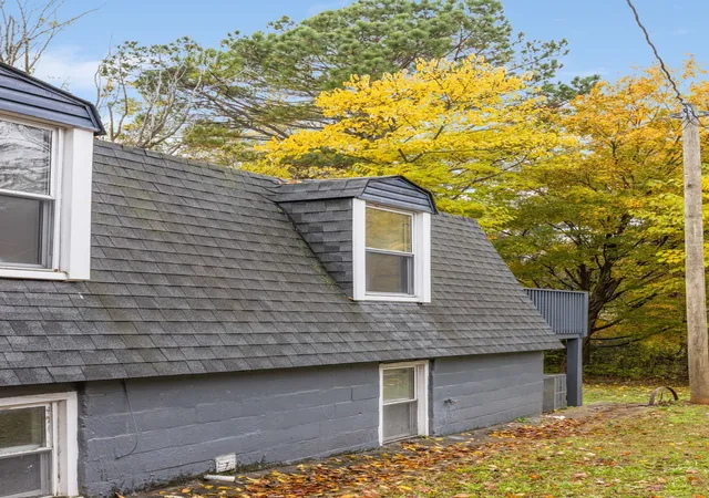 Photo 2 of Single family home for sale at 415 Durrett St, Springfield, TN 37172 | MLS# 3098585 | Listing updated on 2026-09-24
