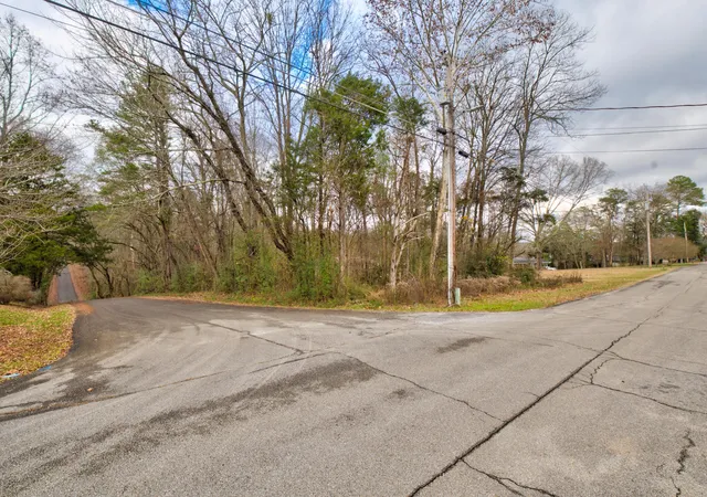 Photo 2 of Land for sale at 242013410 N Shore Acres & Lisa Ln Rd, Soddy Daisy, TN 37379 | MLS# 3072484 | Listing updated on 2026-09-11