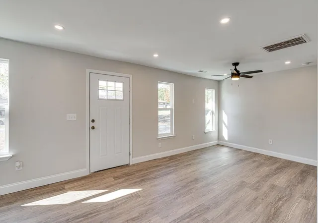 Photo 4 of Single family home for sale at 3329 Center St, Chattanooga, TN 37419 | MLS# 3079921 | Listing updated on 2026-09-11