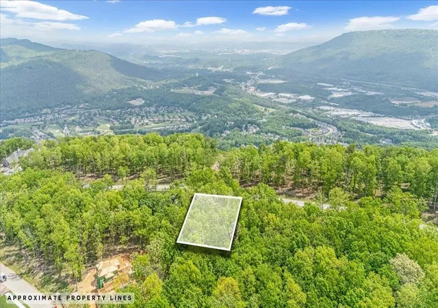 Photo 1 of Land for sale at 4288 Amethyst Rd, Chattanooga, TN 37419 | MLS# 3080044 | Listing updated on 2026-09-14